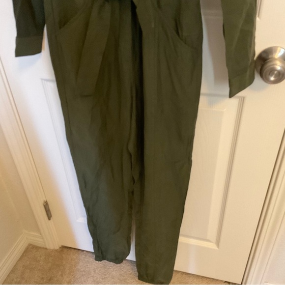 Guess TIE-BELT JUMPSUIT size X-small - Picture 6 of 13